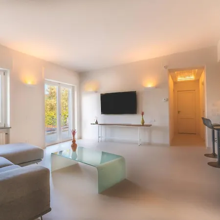 Milena Modern Elegance Views And Guest Services Villa *